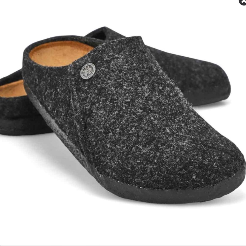 Women’s Birkenstock year-round slippers